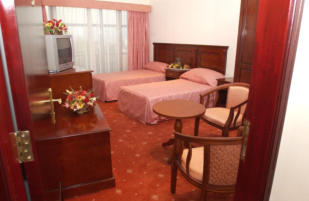 City Center Hotel Манама Номер фото